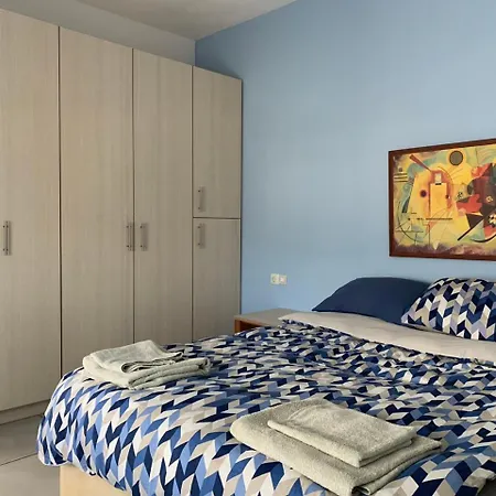 Loy Loy House 2 *